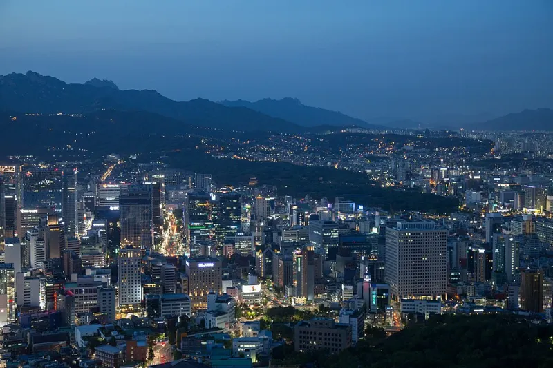 Frost and Fallout: How South Korea's Winter Cram School Decline Is Opening Doors for American EdTech